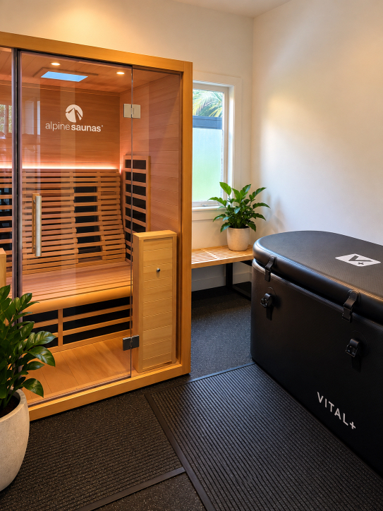 Infrared sauna and ice bath in the Move to Live Recovery Room